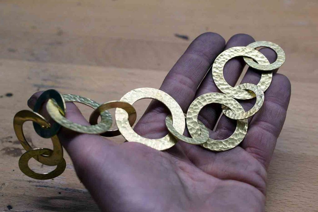 Ringlein, Goldschmiede, Goldschiedin, kreatives Handwerk, ausgezeichnetes Design, kreatives Design, Handwerk, Handwerkerportät